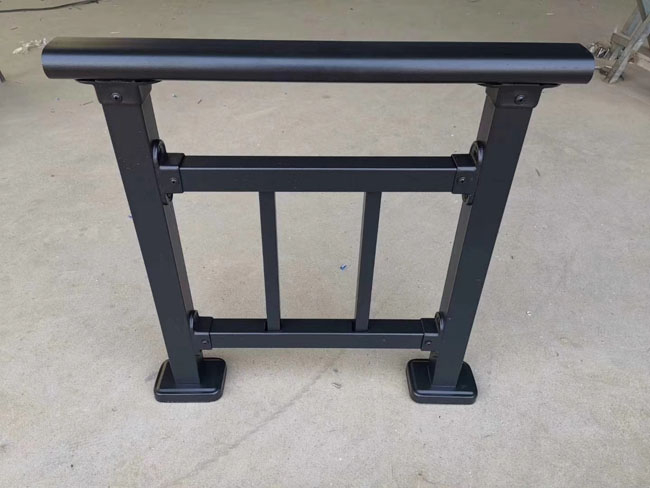 小区阳台锌钢护栏