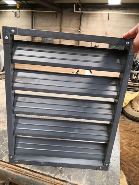 百叶窗生产环境